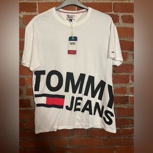 NEW Tommy Hilfiger Designer Tee